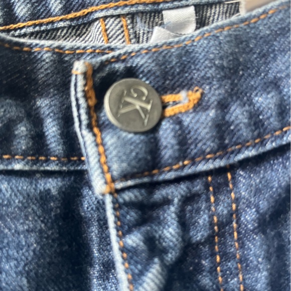 Vintage Calvin Klein Jeans (loose fit) - Picture 7 of 13